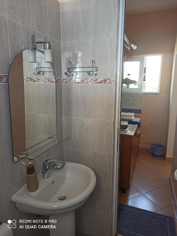 Hotel Bella vista Himare Esterno foto